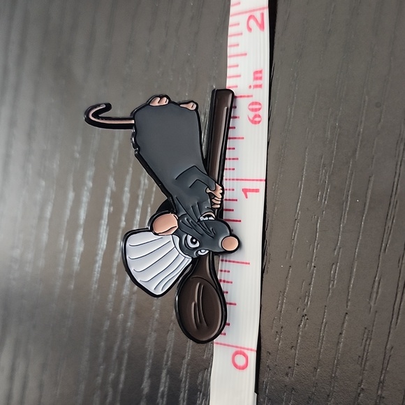 Disney's Ratatouille Remy Inspired Enamel Pin - Picture 3 of 4